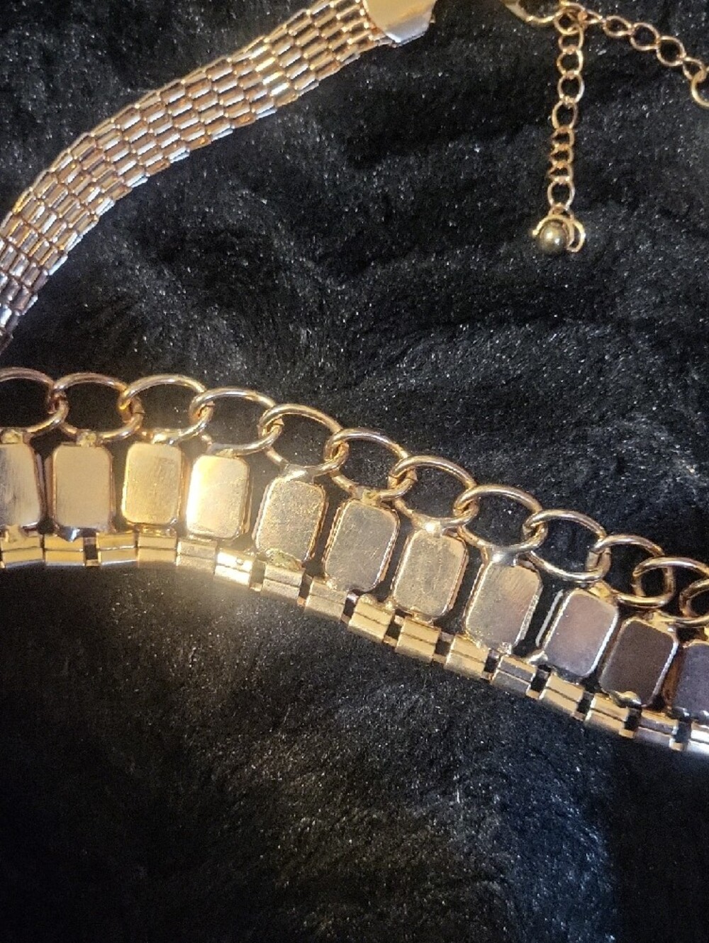 Gold-Plated Women's Statement Necklace with Blush Stones - Picture 4 of 5